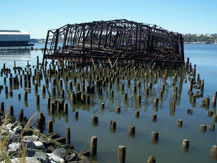 The Twisted Skeleton Of An Offshore Warehouse Rots In The Hudson River Next To Manhattan's Former 60th Street Railyard. (Photo By Michael Minn, 2008)