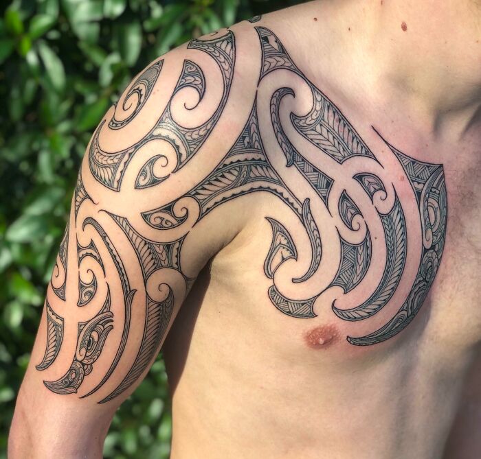 tribal maori tattoo 