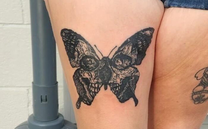 Butterfly Skull Thigh Piece