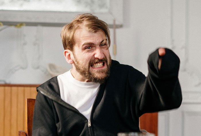 Heavy Door Falls On Employee, Boss Screams At Her Instead Of Helping, Comes To Regret It Greatly Heavy Door Falls On Employee, Boss Screams At Her Instead Of Helping, Comes To Regret It Greatly