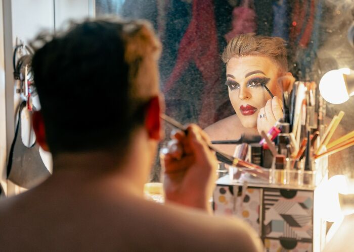 British Photographer Continues To Take Honest Wedding Photos (New Pics)