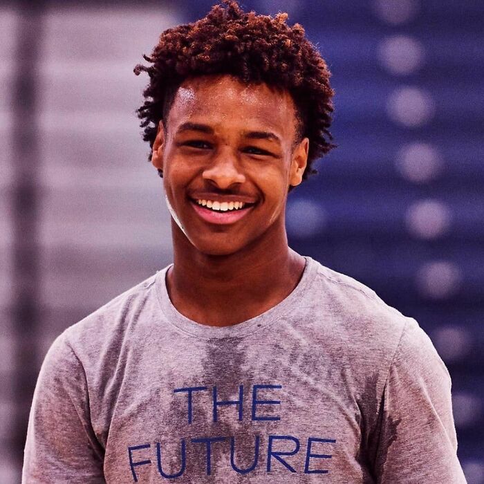 Elon Musk Responds To Bronny James’, 18, Cardiac Arrest With Anti-Vax Conspiracy, Gets Slammed Elon Musk Responds To Bronny James’, 18, Cardiac Arrest With Anti-Vax Conspiracy, Gets Slammed