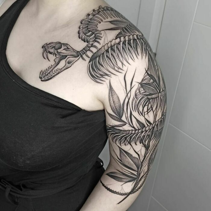 snake skeleton shoulder sleeve tattoo