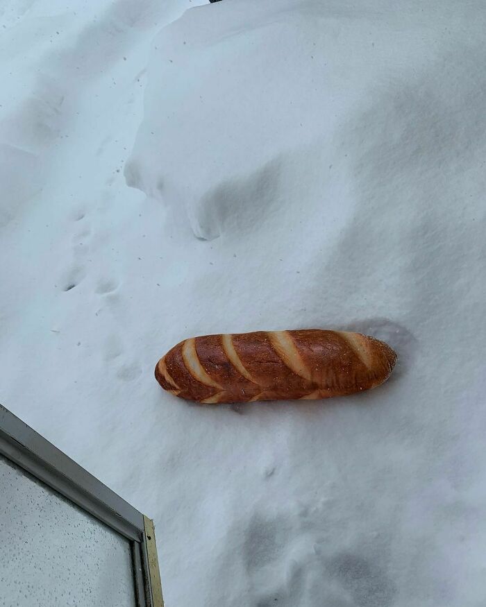 Finding-Baguettes-In-Unusual-Places