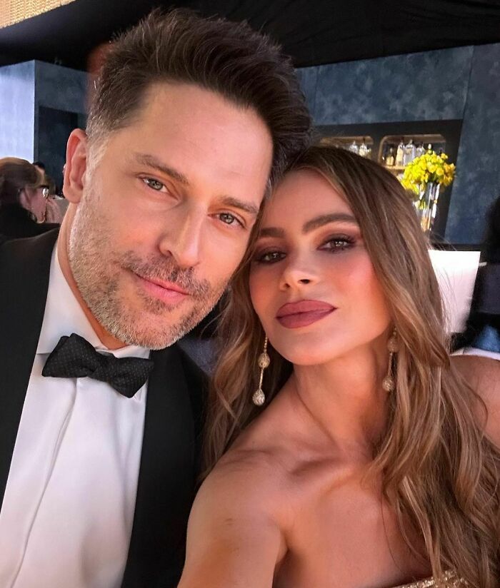Sofía Vergara Breaks Up With Husband, Fans Suspect Something Was Up Sofía Vergara Breaks Up With Husband, Fans Suspect Something Was Up