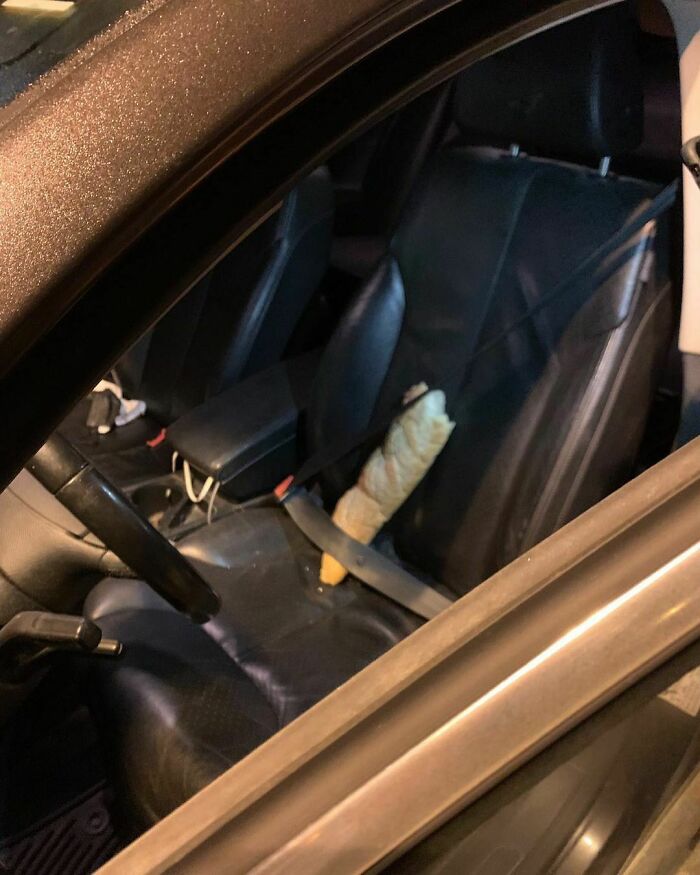 Finding-Baguettes-In-Unusual-Places