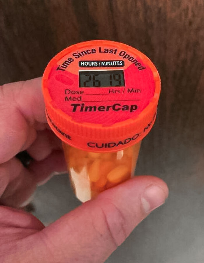 A Company Made A Pill Bottle With A Timer Showing When It Was Last Taken To Help People With Alzheimer's Or Any Other Thing