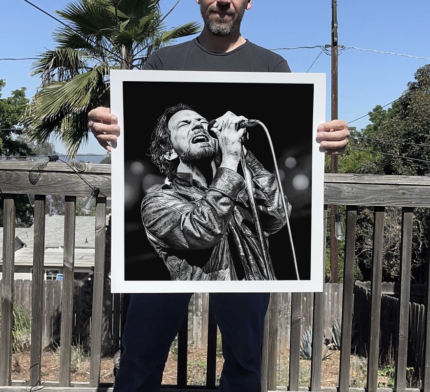 I Spent 14 Months - 380 Hours Total - Drawing Eddie Vedder With A Common Bic Ballpoint Pen I Spent 14 Months - 380 Hours Total - Drawing Eddie Vedder With A Common Bic Ballpoint Pen