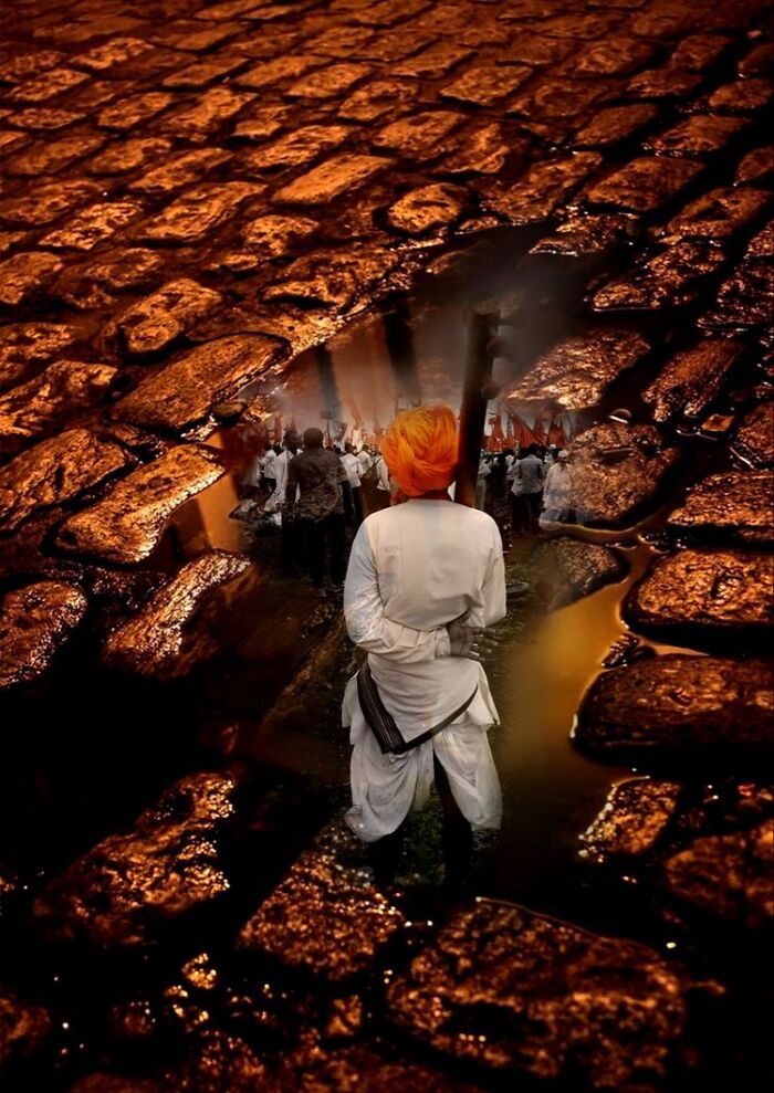 9 Surreal Images Inspired By The Journey To Pandharpur And The Holy Festival Of Vari Created By This Artist