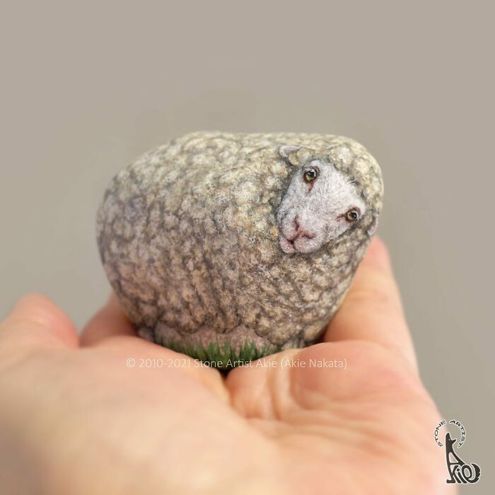 Japanese Artist Turns Rocks Into Cute Little Animals (New Pics)