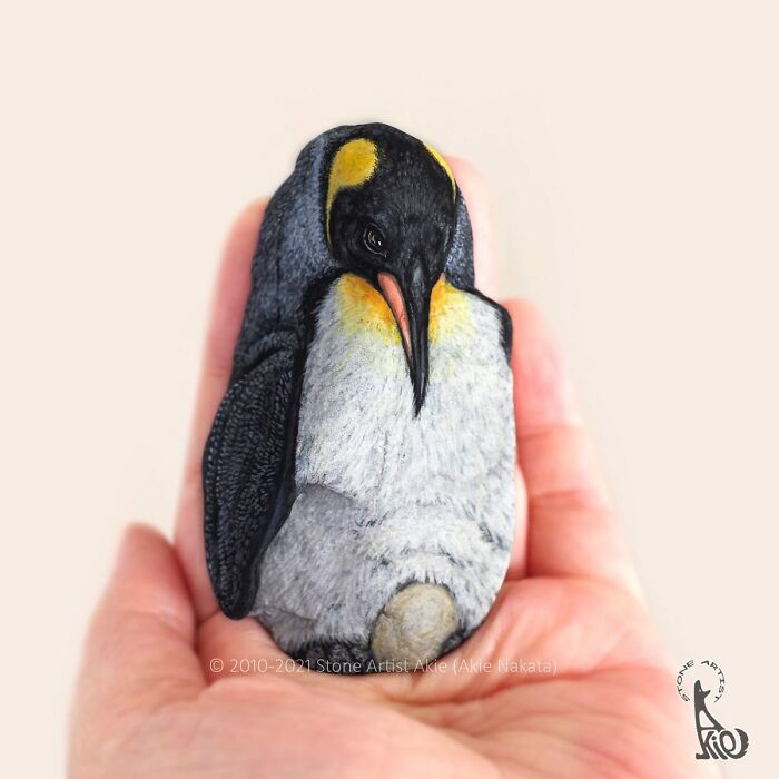 Japanese Artist Turns Rocks Into Cute Little Animals (New Pics)