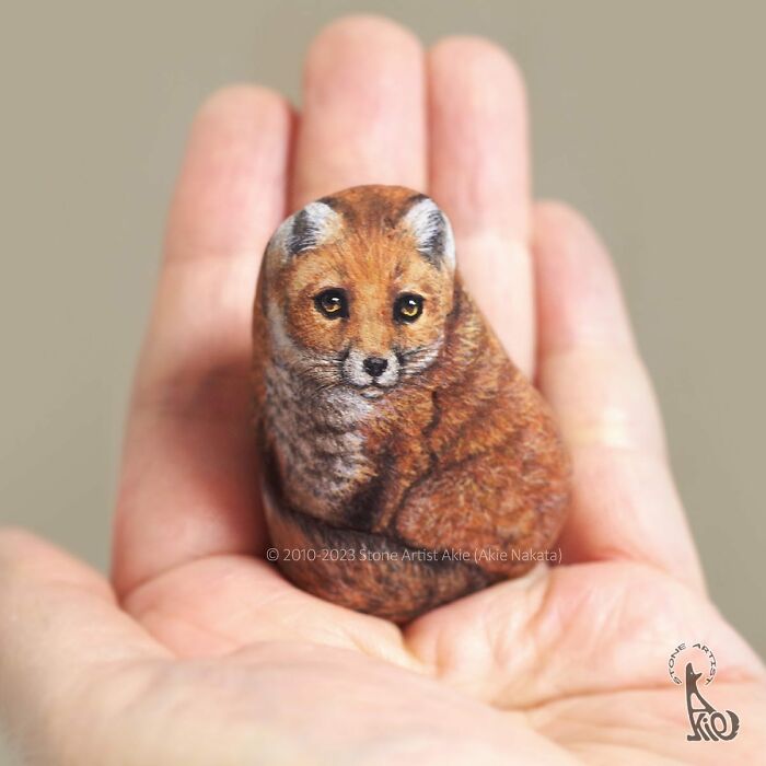 Japanese Artist Turns Rocks Into Cute Little Animals (New Pics)