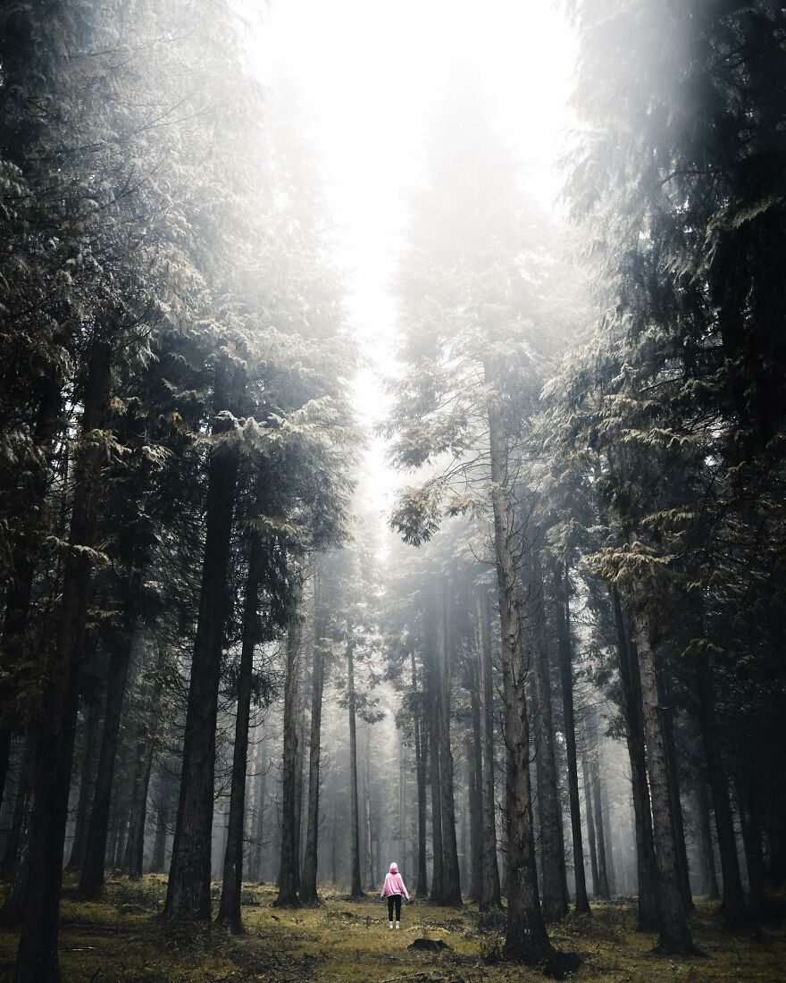 Photographer Travels The World Capturing Incredible Moments