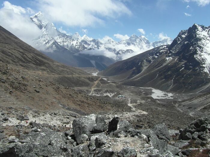 Spending 12 Days Trekking To Everest Base Camp With The Joyful Presence Of A Four-Legged Friend (8 Pics) Spending 12 Days Trekking To Everest Base Camp With The Joyful Presence Of A Four-Legged Friend (8 Pics)