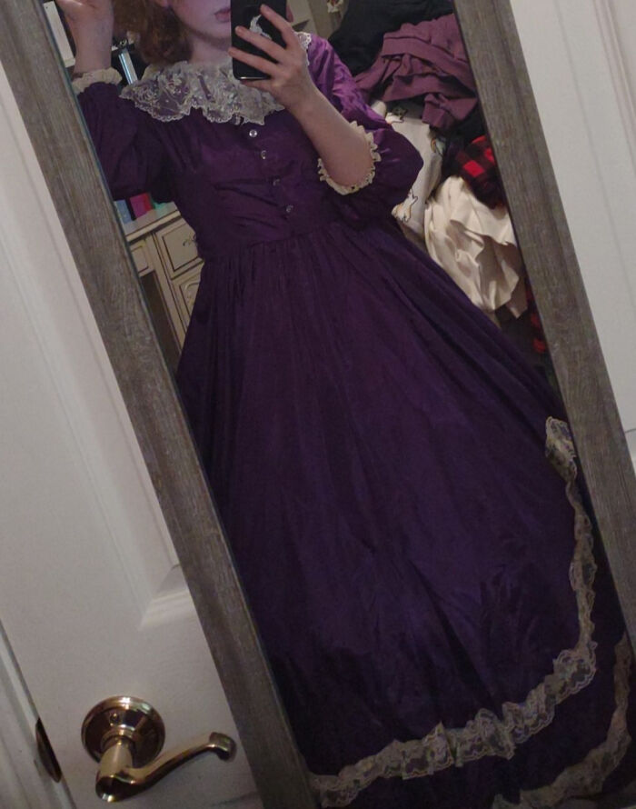 This Dress Is From The 1800s. I'm Absolutely Obsessed With It