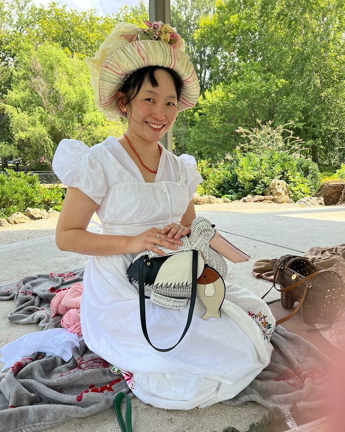 The Anesthesiologist Sews Dresses In Her Spare Time, Inspired By Old-Fashioned Fashion, And The Details Of Her Work Are Amazing (New Pics)