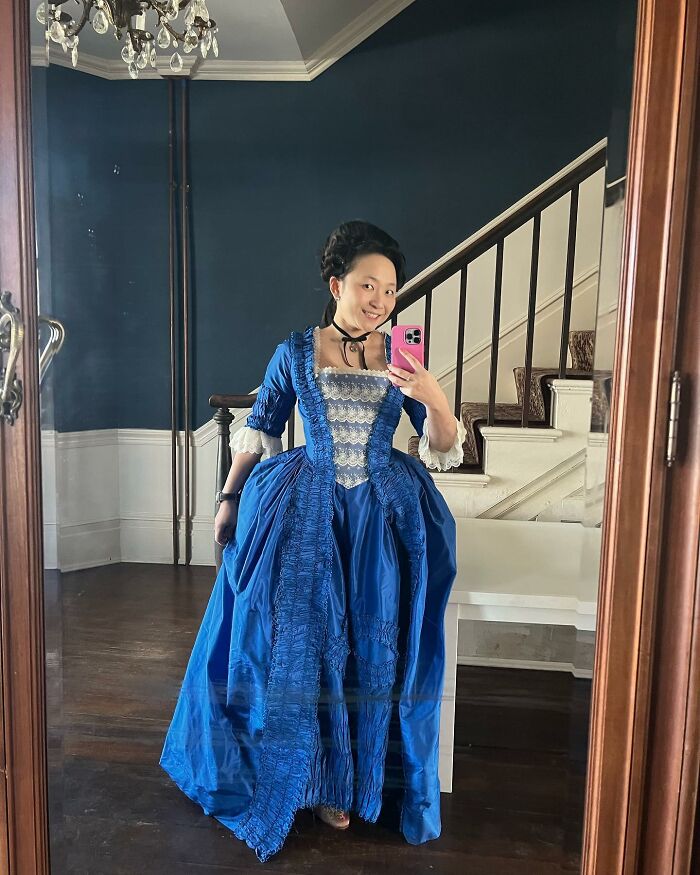 The Anesthesiologist Sews Dresses In Her Spare Time, Inspired By Old-Fashioned Fashion, And The Details Of Her Work Are Amazing (New Pics)
