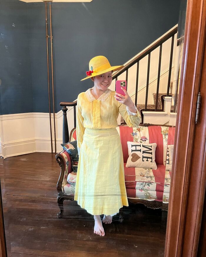 The Anesthesiologist Sews Dresses In Her Spare Time, Inspired By Old-Fashioned Fashion, And The Details Of Her Work Are Amazing (New Pics)