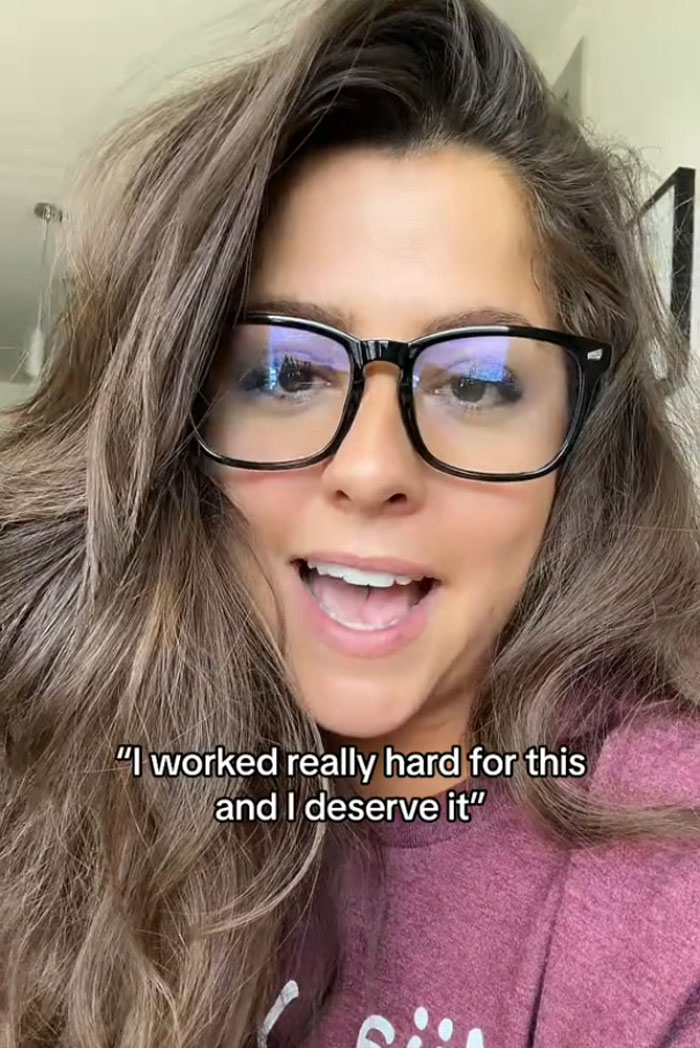 Woman Catches An Important Detail In “Barbie”, Goes Viral With 1.3 Million Views Woman Catches An Important Detail In “Barbie”, Goes Viral With 1.3 Million Views