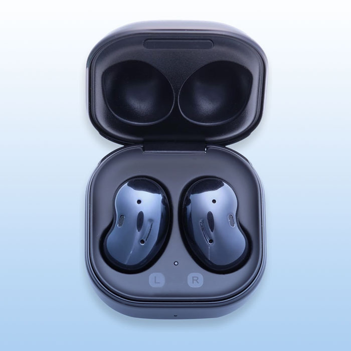 Picture of Samsung Galaxy buds live on amazon