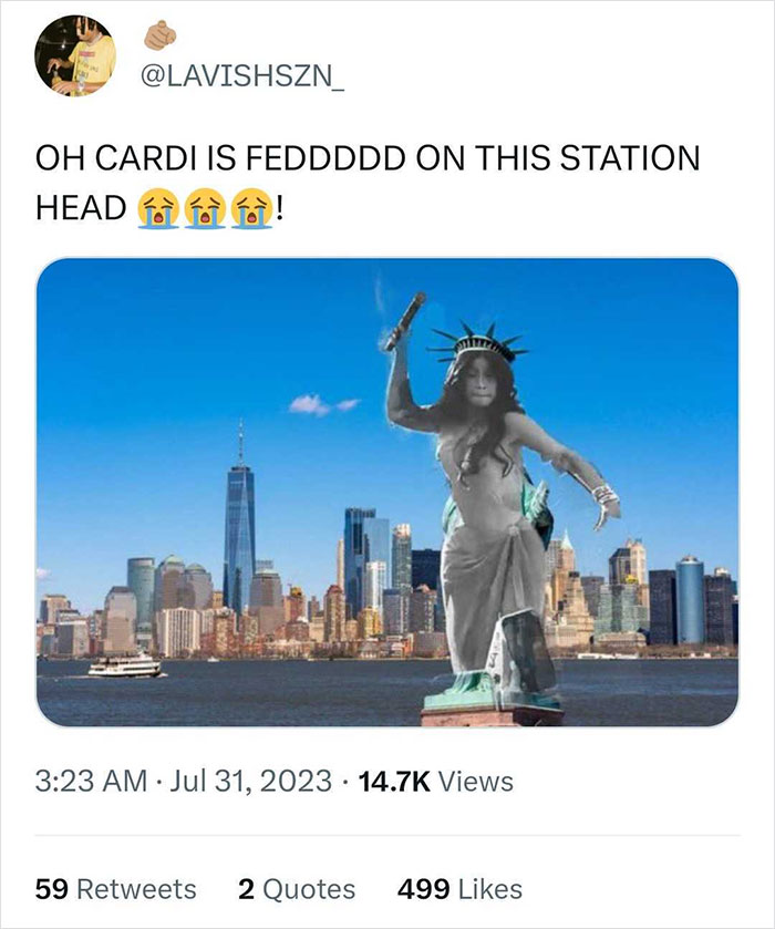 Cardi B Was Splashed By A Drink Thrown By Fan While She Was Performing, So She Fought Back Cardi B Was Splashed By A Drink Thrown By Fan While She Was Performing, So She Fought Back