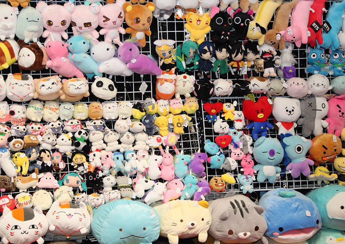 'Karen' Makes Fun Of Employee For Being Colorblind, He Makes Sure She Regrets It 'Karen' Makes Fun Of Employee For Being Colorblind, He Makes Sure She Regrets It