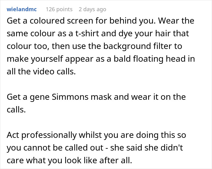Boss Asks For Cameras To Be On And Full Engagement During Online Meets, One Worker “Delivers” Boss Asks For Cameras To Be On And Full Engagement During Online Meets, One Worker “Delivers”