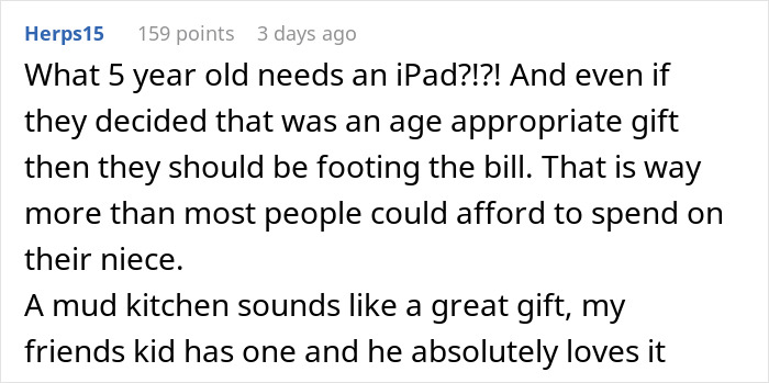 “I Simply Left”: Guy’s Wholesome Birthday Gift For Niece Makes Him An Unwelcome Guest “I Simply Left”: Guy’s Wholesome Birthday Gift For Niece Makes Him An Unwelcome Guest