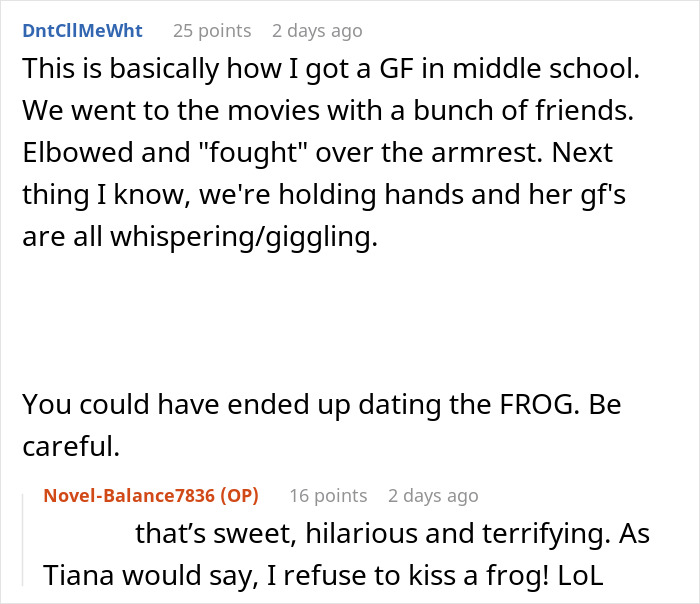 Woman Wreaks Petty Revenge On Fellow Theatergoer After Continuously Getting Elbowed During The Show Woman Wreaks Petty Revenge On Fellow Theatergoer After Continuously Getting Elbowed During The Show