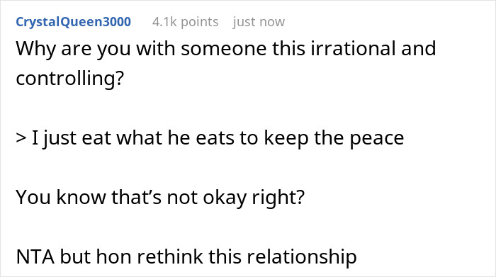 Couple Quarrels After Blind BF Touches GF's Food To Make Sure She Ordered The Same Dish He Did Couple Quarrels After Blind BF Touches GF's Food To Make Sure She Ordered The Same Dish He Did