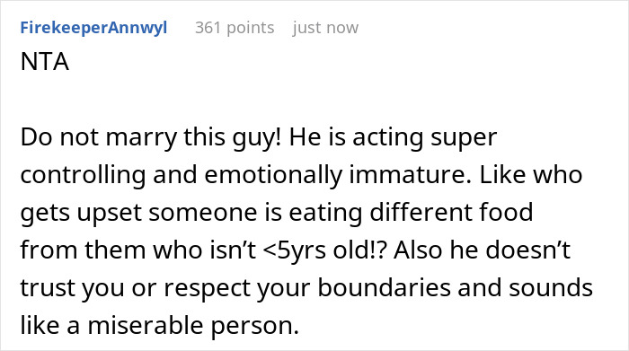 Couple Quarrels After Blind BF Touches GF's Food To Make Sure She Ordered The Same Dish He Did Couple Quarrels After Blind BF Touches GF's Food To Make Sure She Ordered The Same Dish He Did