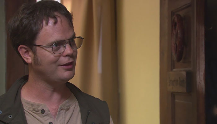 Dwight Schrute talking very convincingly