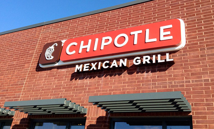 Florida Chipotle Goes Viral After Yelp Reviews Warn Of Husband-Seducing Female Worker