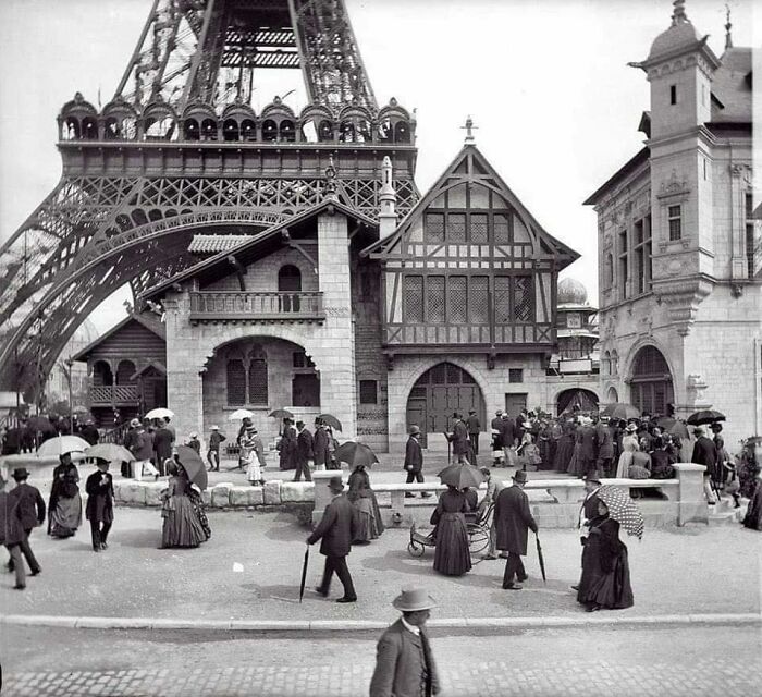 Inauguración de la Torre Eiffel durante la Exposición Universal de 1889