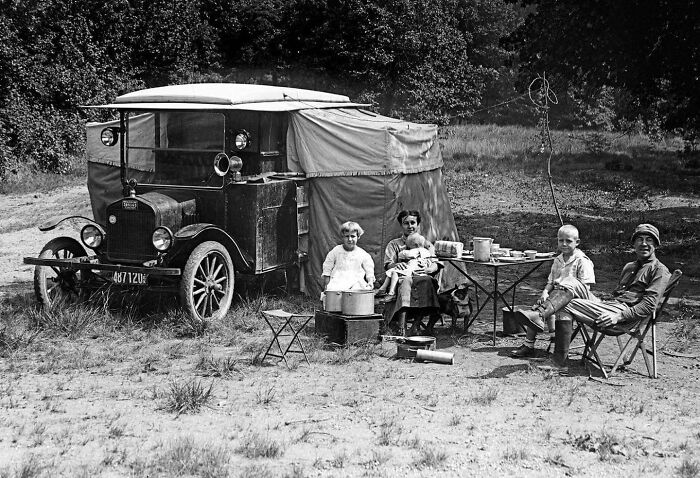 Family Car Camping, 1910s