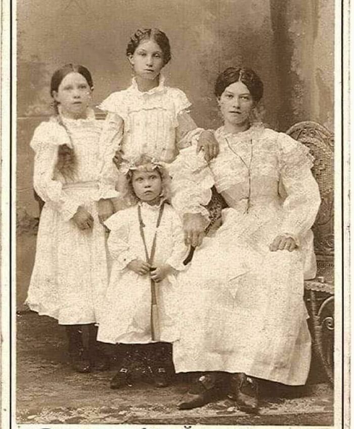 Mother And Her Three Daughters, 1895