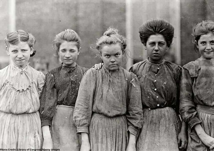 Young Cotton Mill Workers In 1909