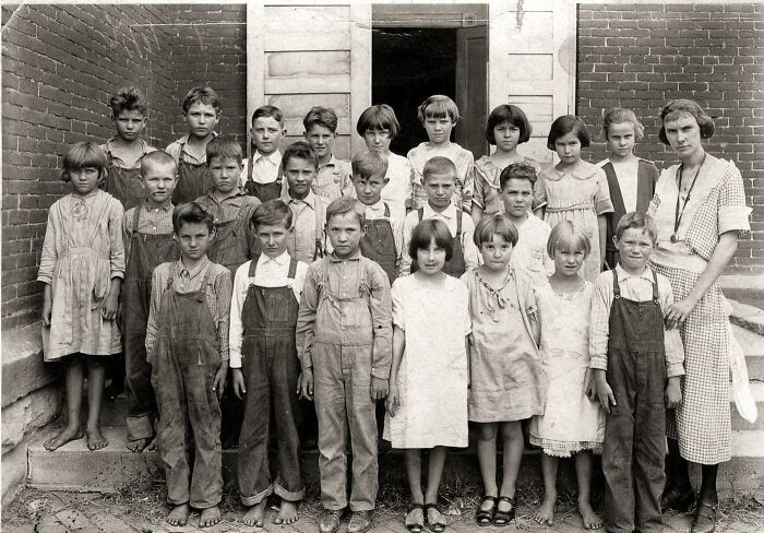 1920s Farm School In Missouri, Note The Scowl On The Teacher's Face, Also Some Of These Children Are Shoeless