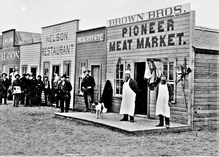 Shopkeepers And Customers Pose In Doorways, Oklahoma, 1894