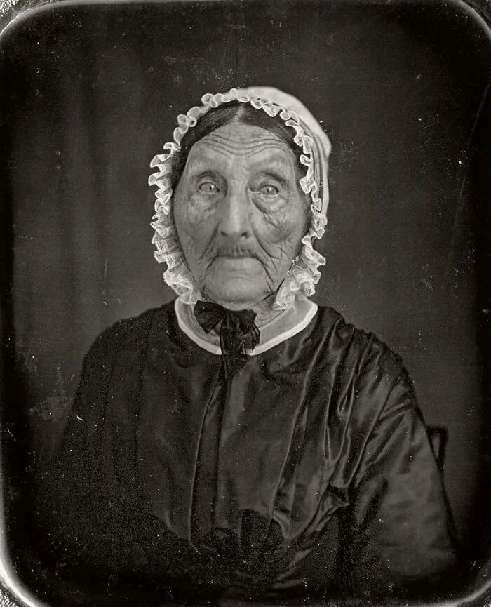One Of The Oldest Person To Have Been Photographed In 1840-1850