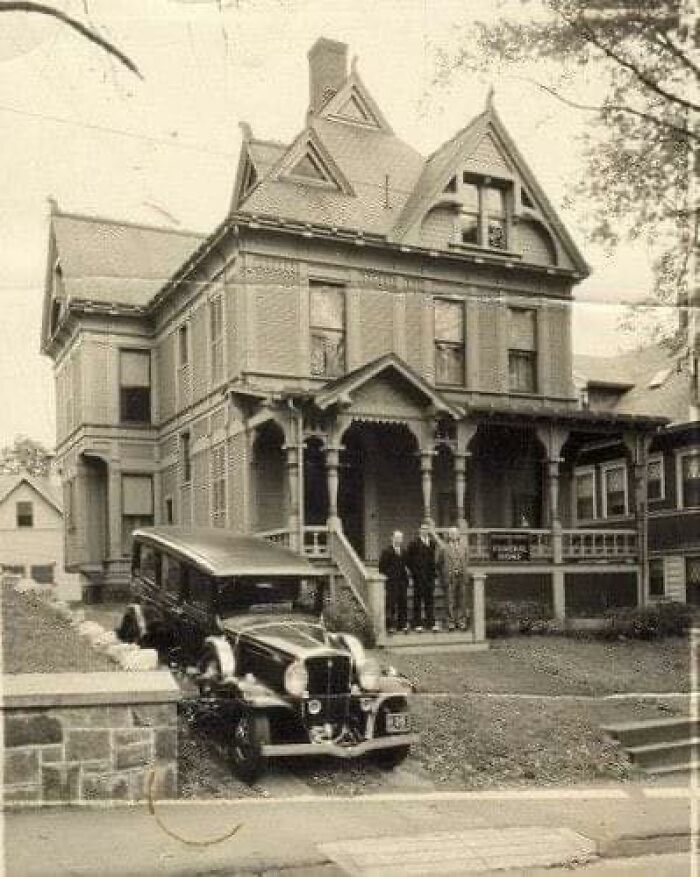 Funeral Home In The 1900s