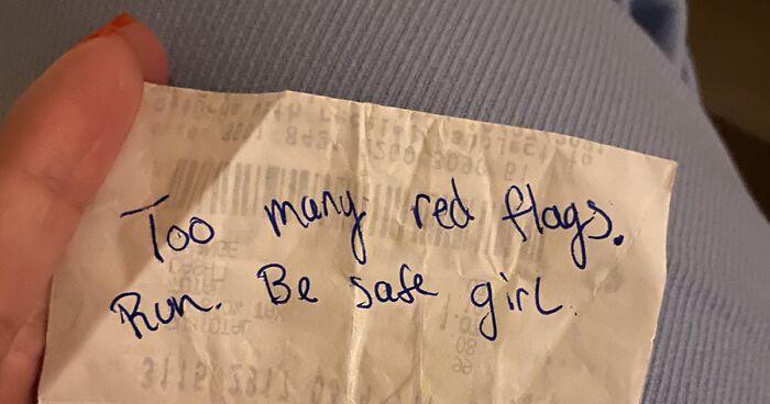 Woman Praises Guy For Giving Her A Note Saying Her Date Is A Red Flag After Listening To Their Convo