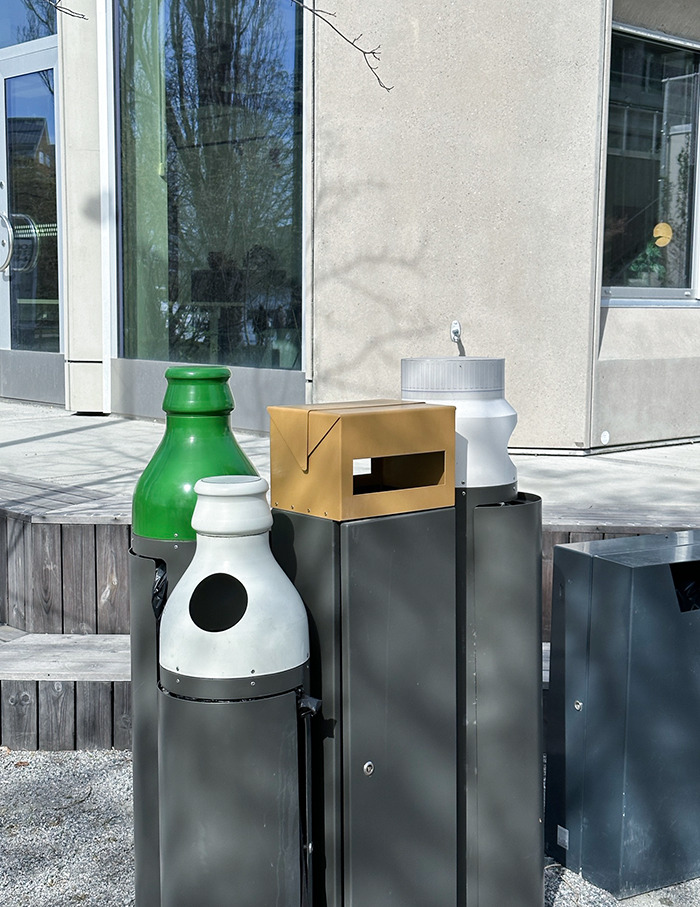Cubos de basura en Suecia para saber qué se recicla en cada uno de ellos
