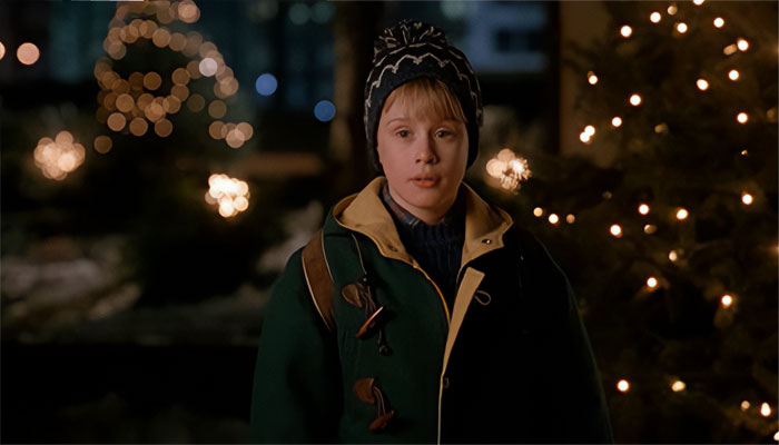Kevin McCallister looking and wearing winter jacket from Home Alone