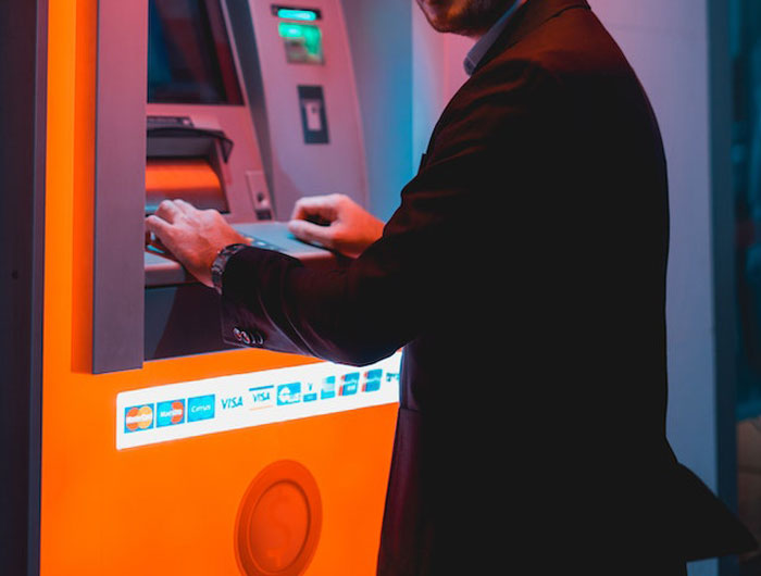 “I Took It All”: Dad Reappears In Child’s Life 13 Years Later, Gets Double-Crossed In Revenge “I Took It All”: Dad Reappears In Child’s Life 13 Years Later, Gets Double-Crossed In Revenge