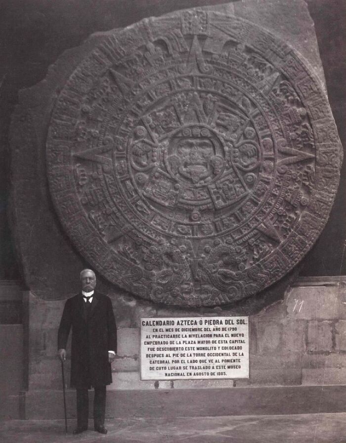 Porfirio Diaz y la Piedra del sol azteca, 1910