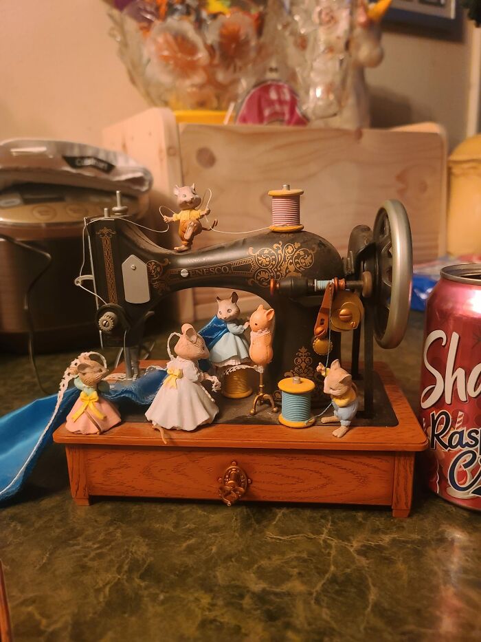 I Bought This 1989 Enesco Music Box. Yes It Works! Some Of The Mice And Parts Of The Machine Move. Absolutely Adorable Reminds Me Of Cinderella. Paid $11 Value Village, Marysville Washington