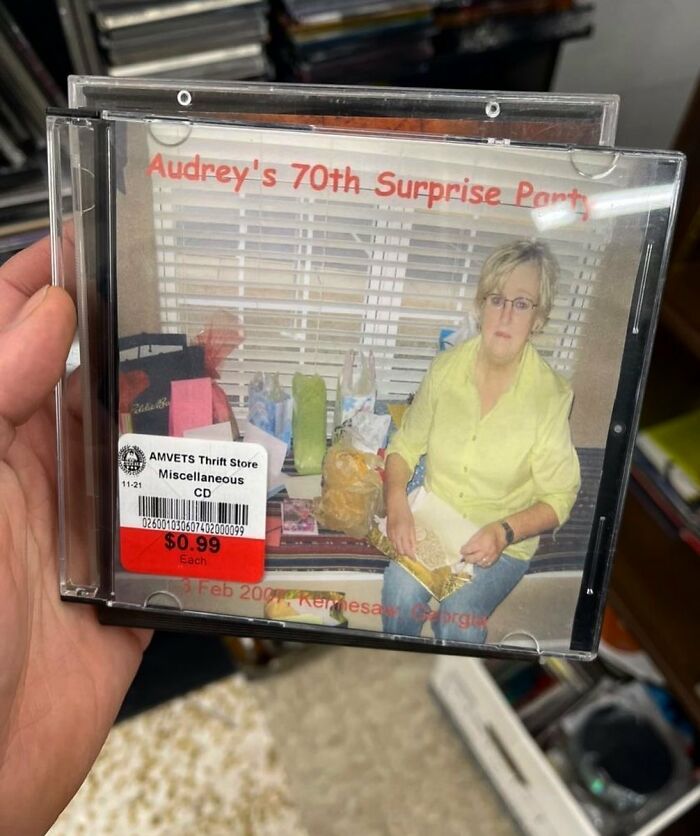 35 Times People Were ‘Lucky’ To Find These Gems While Thrifting That Were Too Bad Not To Share (New Pics)