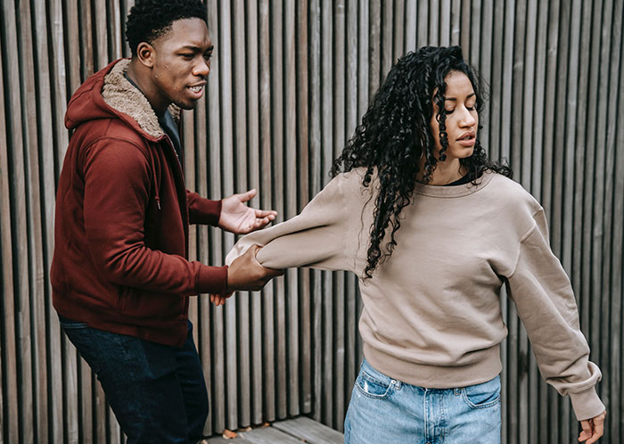 Men Point Out Male Behaviors That They Hate And Here Are 35 Of The Best Spot-On Answers