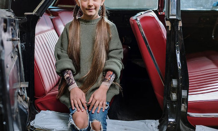 Mom Is Puzzled Whether It’s Ever OK To Leave Kids In The Car, Asks The Internet For Advice Mom Is Puzzled Whether It’s Ever OK To Leave Kids In The Car, Asks The Internet For Advice